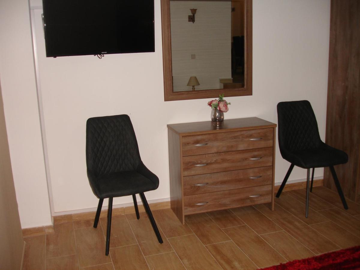 Tris Elies Love Holiday Suite 1 מראה חיצוני תמונה