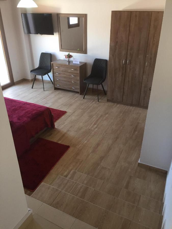 Tris Elies Love Holiday Suite 1 מראה חיצוני תמונה